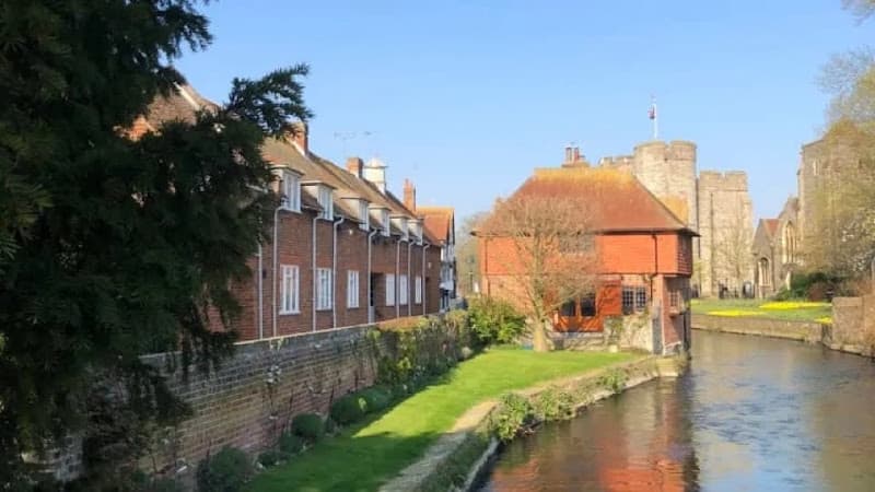 Business listing image