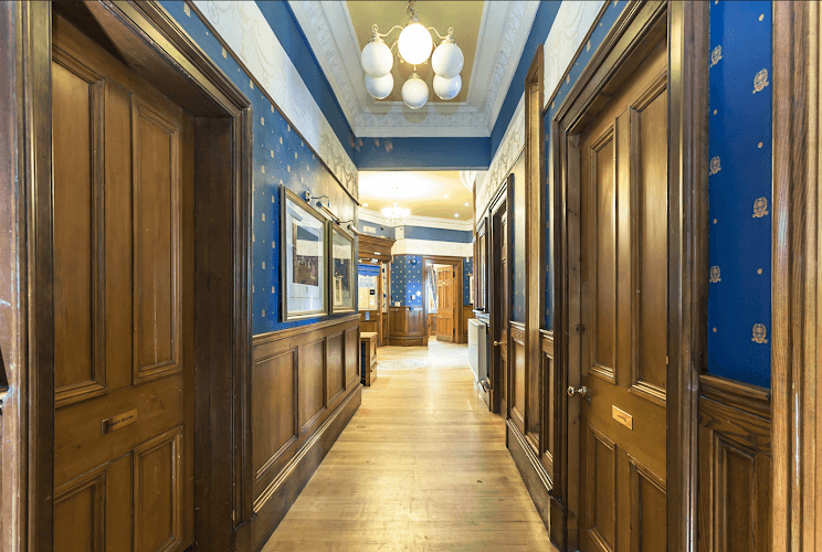 Business listing image