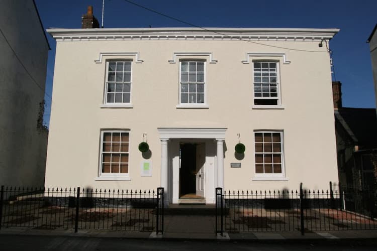 Business listing image