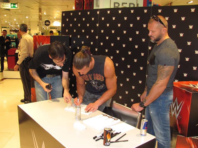 Business listing image