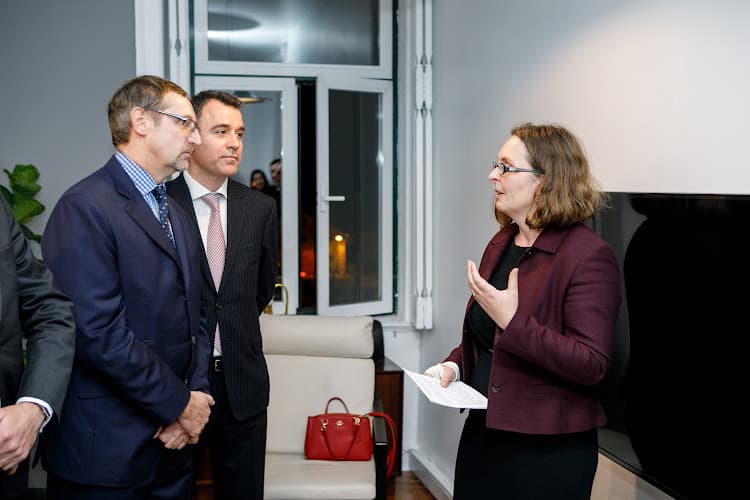 Business listing image